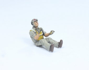 Painted figure US Navy Seated Pilot WWII 1:48 (Built and painted by Professional skills)