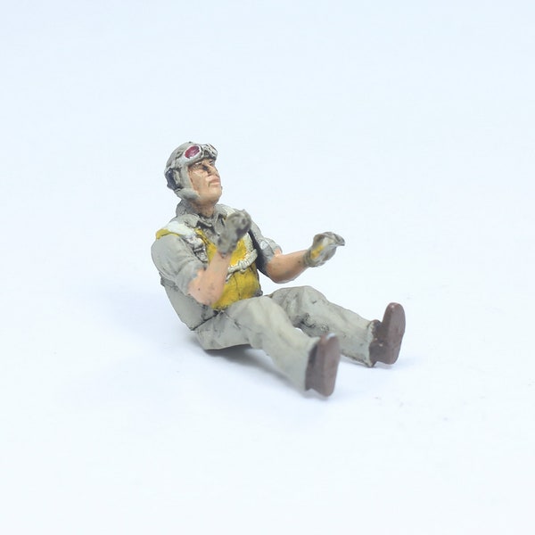 Painted figure US Navy Seated Pilot WWII 1:48 (Built and painted by Professional skills)