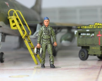 Painted figure USAF Pilot Vietnam war 1:48 (Built and painted by Professional skills)