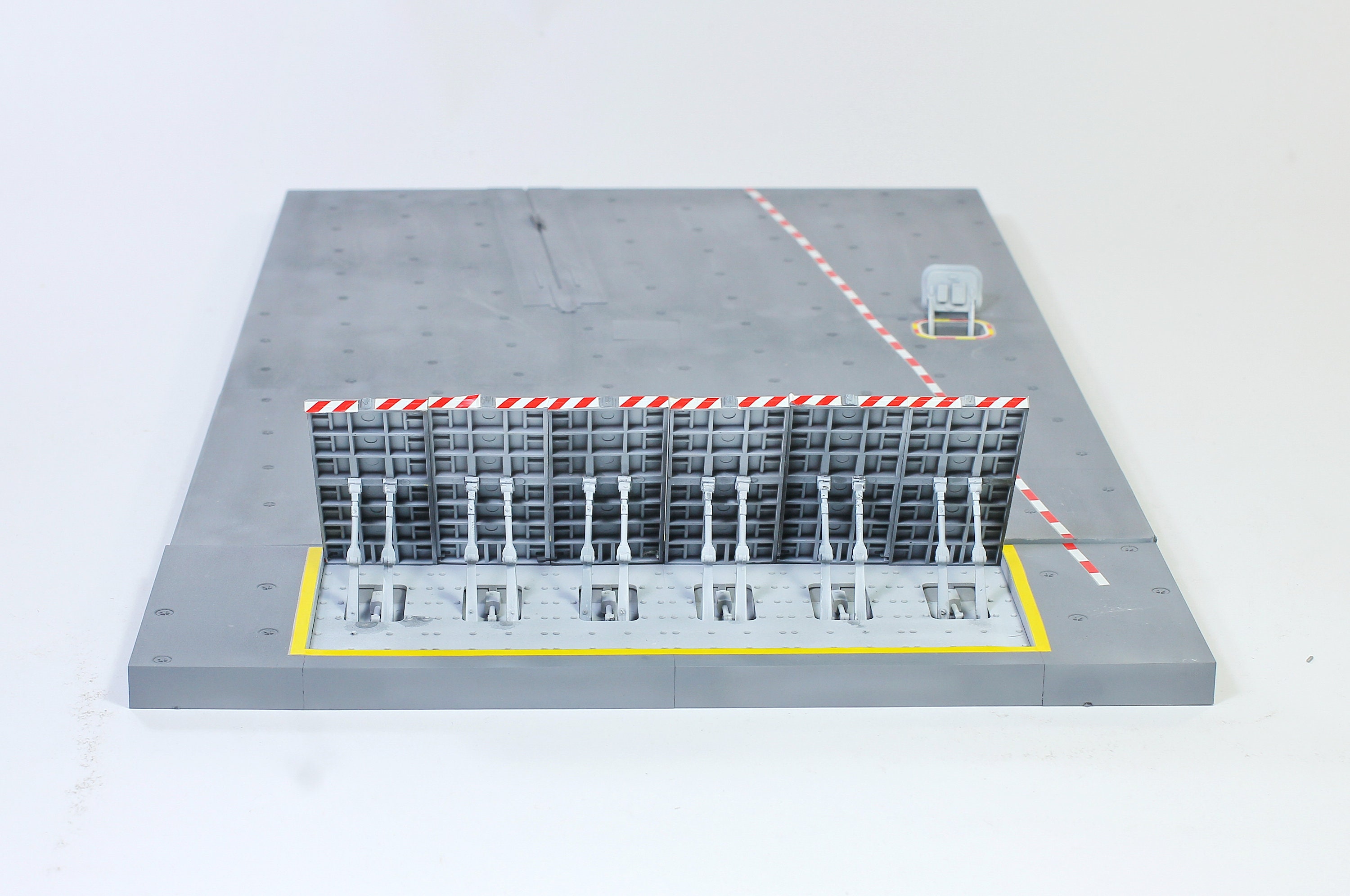 TSM MODEL 1/72 アメリカ海軍 空母デッキベースⅠ 塗装済完成品 TSM Model