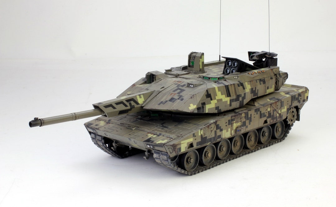 Modello MBT tedesco KF51 Panther costruito da Pro: scala 1/35