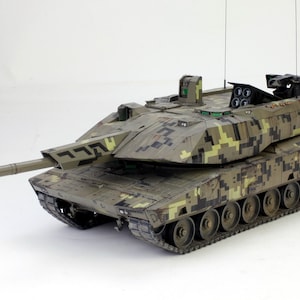 Pro Built Model German Panther KF51 MBT Modern Warfare 1:35 (Built and painted by Professional skills)