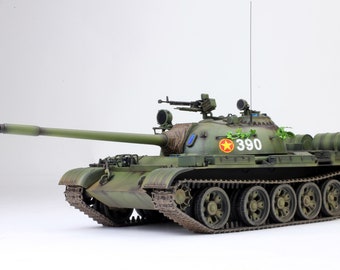 NVA T-54 Tank in April-30-1975, Vietnam war 1:35 (Built and painted by Professional skills)