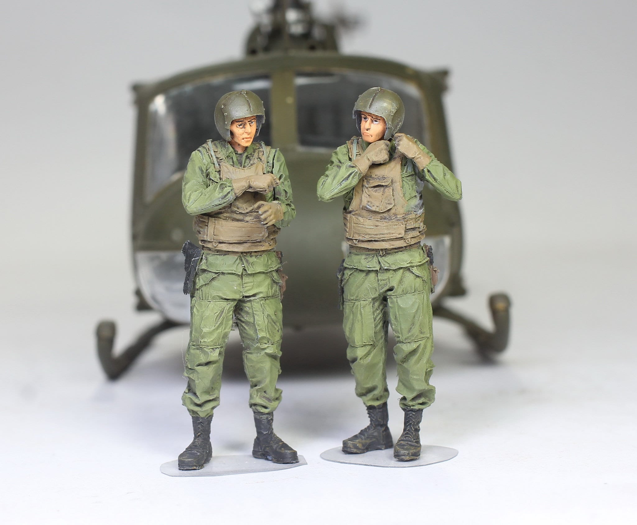 塗装済みアメリカ軍ヘリコプターパイロットフィギュア：ベトナム