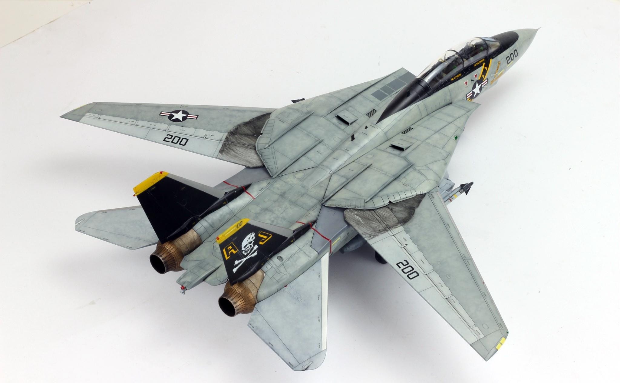 Probuilt 1:48 F-14A Tomcat “jolly Roger” US Navy Fighter