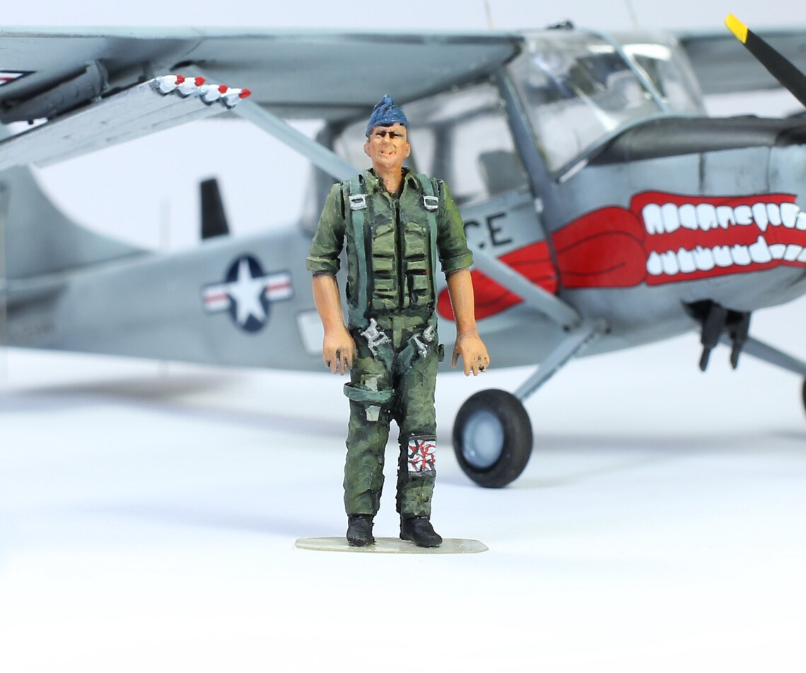 scale model pilot figures