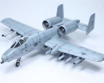 USAF A-10A Thunderbolt II / w Pilote dans le cockpit 1:72 Pro Built Model (Construit et peint par des compétences professionnelles)