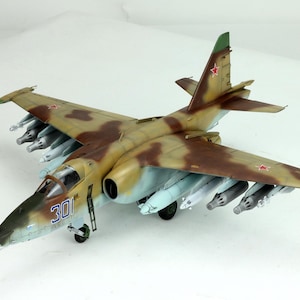 ProBuilt Model 1:48 Russian SU-25 Frogfoot