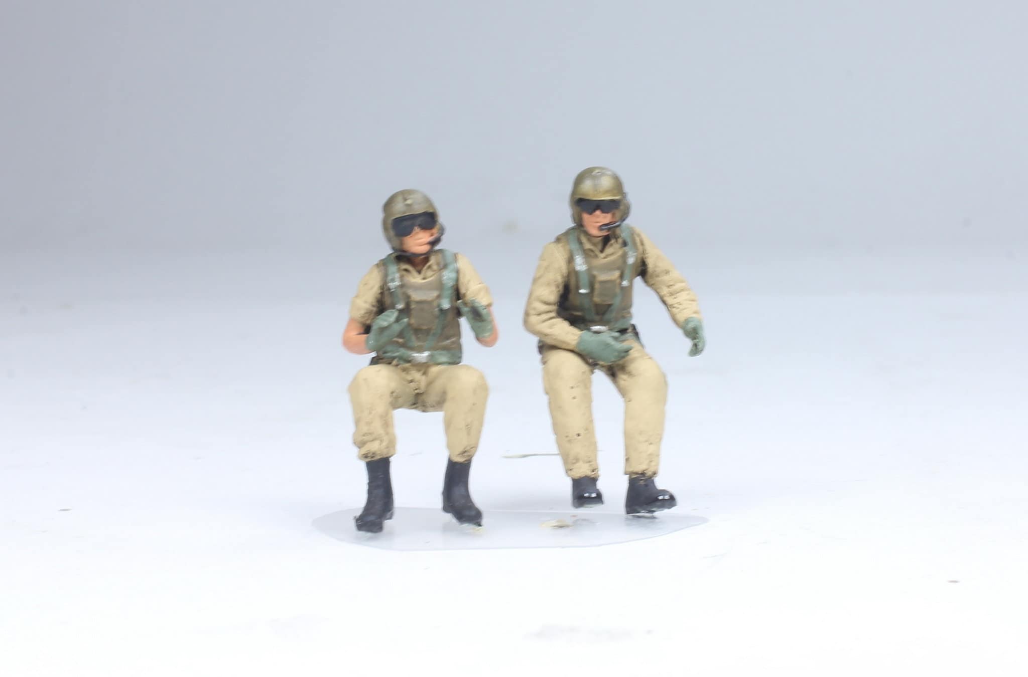 1:48 アメリカ軍ヘリコプターパイロット 樹脂フィギュアセット - 砂漠