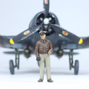 Painted figure USAAF Pilot WWII 1:48 (Built and painted by Professional skills)