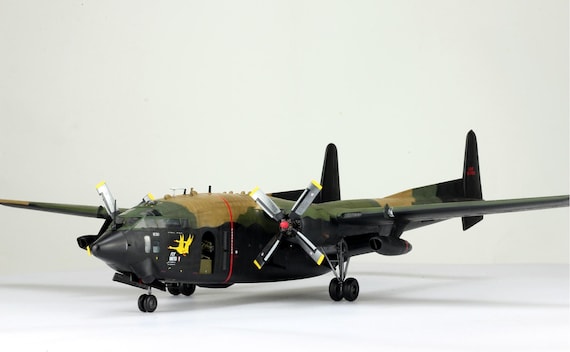 ベトナム戦争時代の米空軍AC-119Kスティンガーガンシップ 1/72スケール