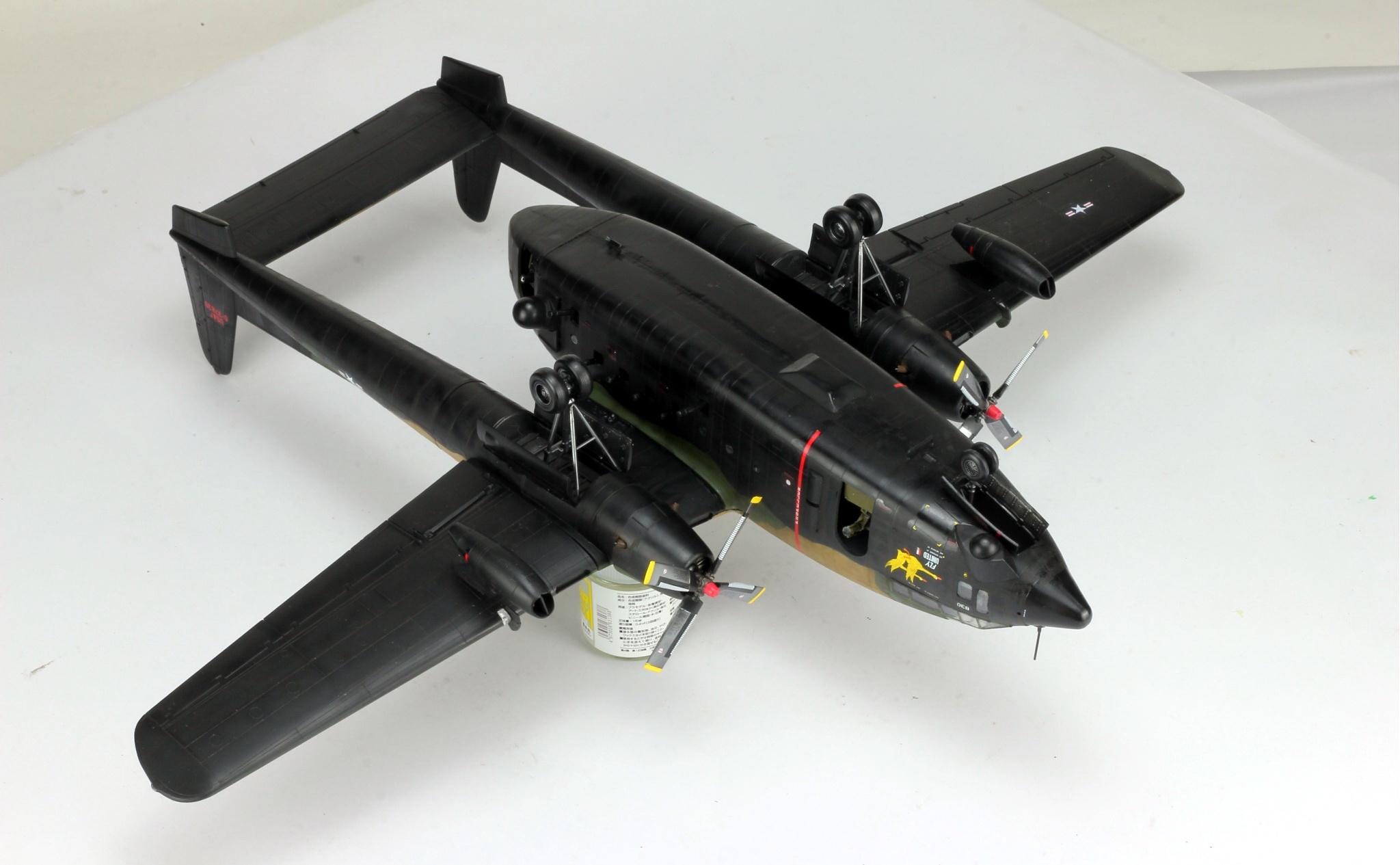 ベトナム戦争時代の米空軍AC-119Kスティンガーガンシップ 1/72スケール
