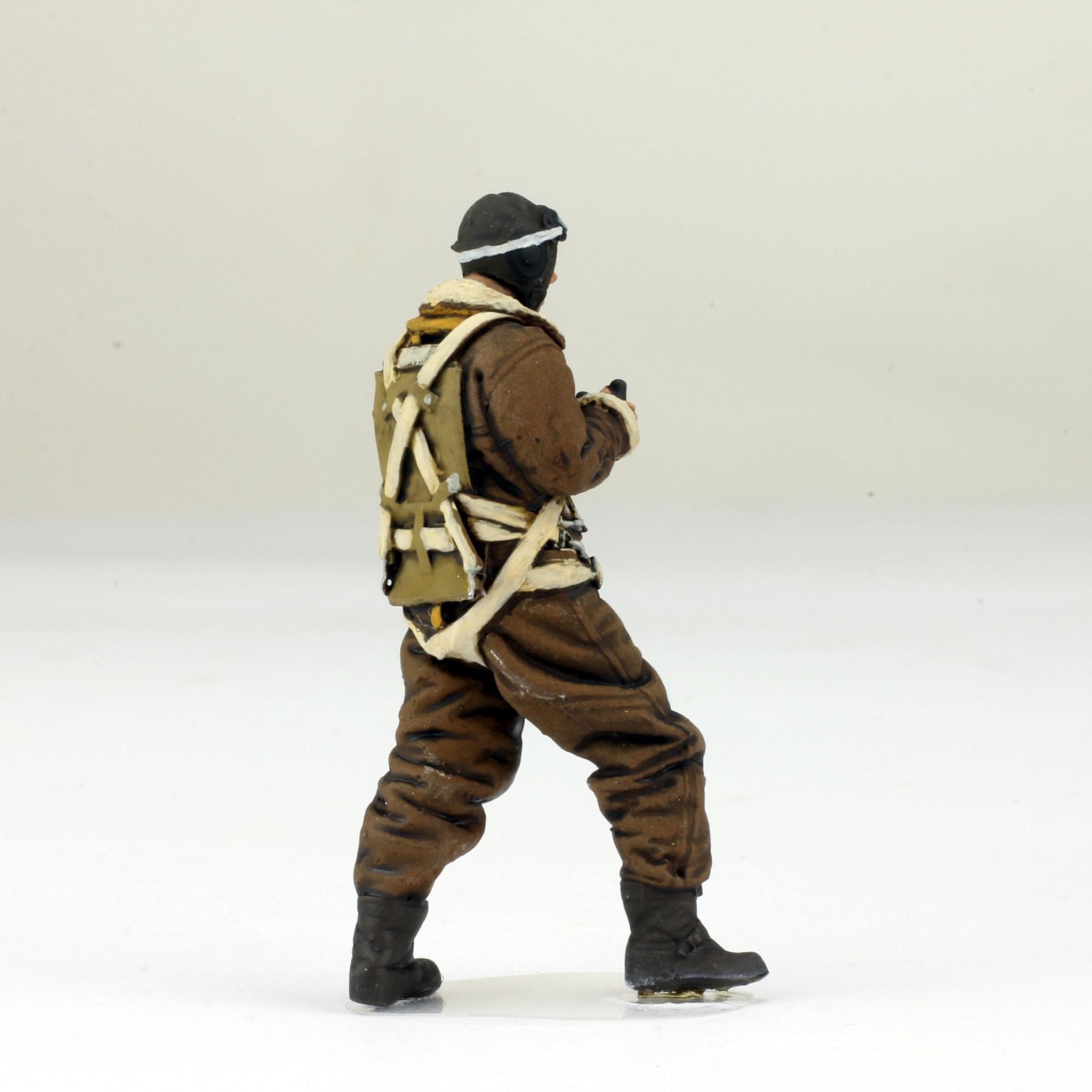 Preorder 1:32 Propainted Full Set (8 Figures) WW2 B-17 Flying