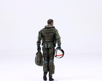 塗装済みアメリカ空軍戦闘機パイロットフィギュア：1/32スケール