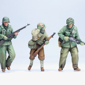 Painted Figure US Winter Soldiers (03 figures) European WW2 1:35 scale (Built and painted by Professional skills)