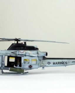 ProBuiltモデル 1:48 米海兵隊 UH-1Y ヴェノム - Etsy 日本