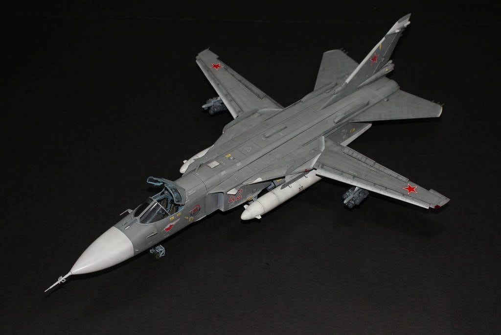 Pre-order Pro Built Model Russian Navy SU-24 Fencer 1:48 (built