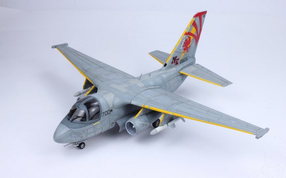 アメリカ海軍S-3 A/Bバイキング 1/48スケールモデル（プロの技術で製作