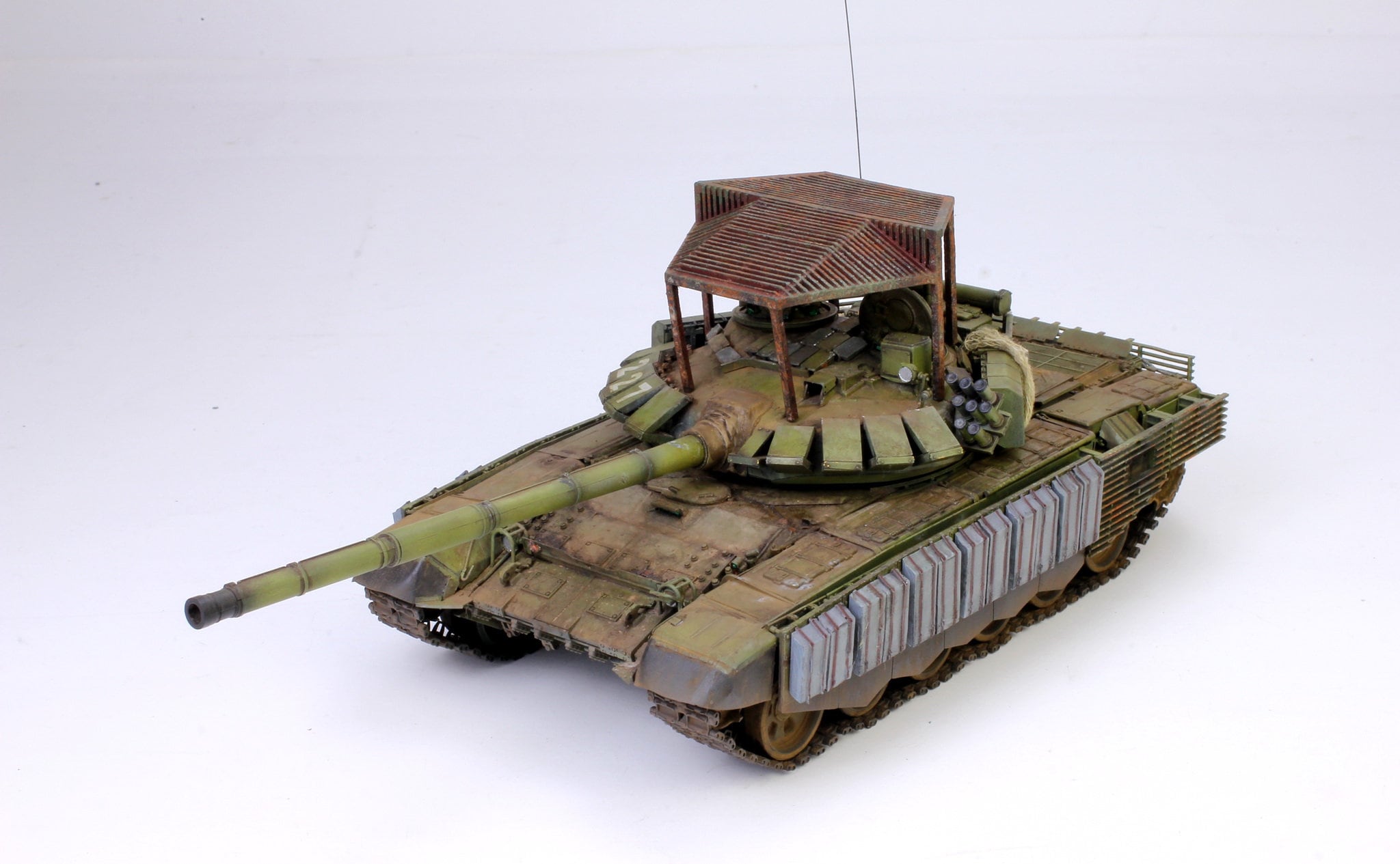 ロシアの T-72B3 (Mod.2016) 1:35 戦車モデル (プロの技術で