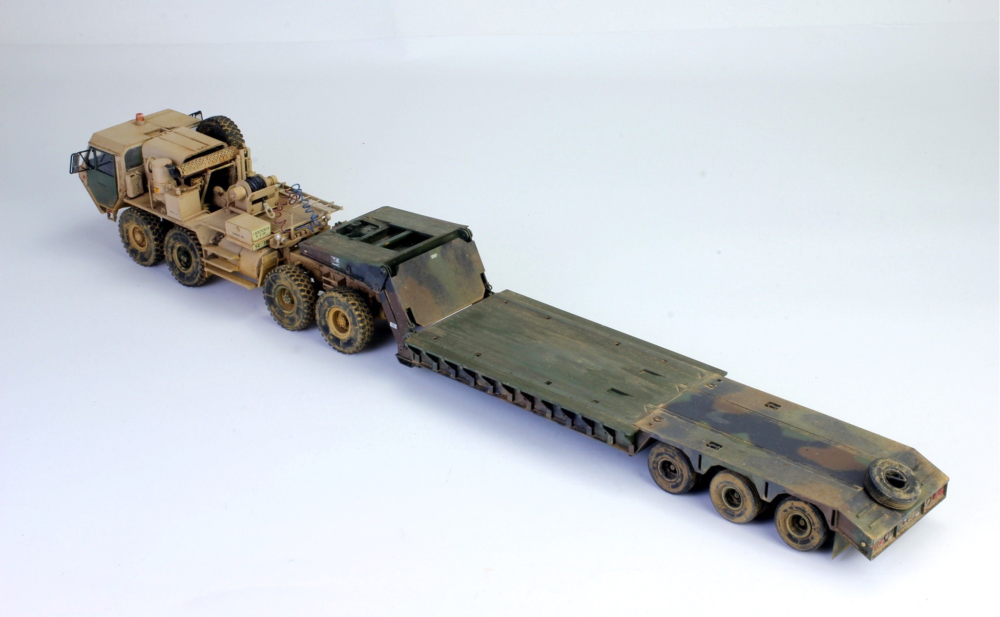 ProBuiltモデル 1:35 トラクターとセミトレーラーを予約注文 - Etsy 日本