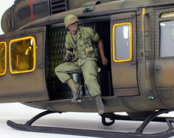 塗装済みフィギュア アメリカ兵 UH-1 ヒューイ ジャンパー（5体