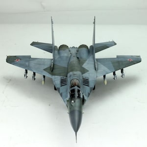 Russian Mig-29 SMT Fulcrum Modern War 1:48 (Built and painted by Professional skills)