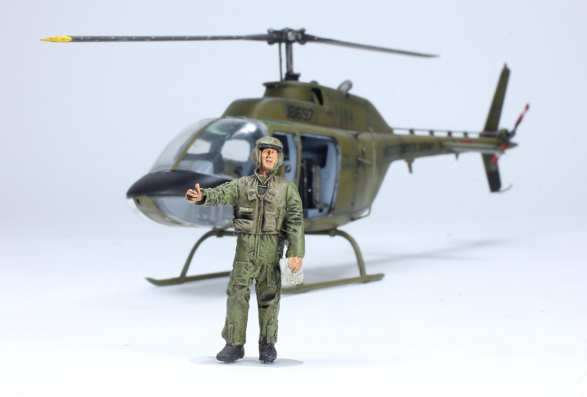 1/6 12インチ 特殊部隊 ヘリコプターパイロット フィギュア CS97 1/6 12インチ 特殊部隊 ヘリコプターパイロット フィギュア CS97