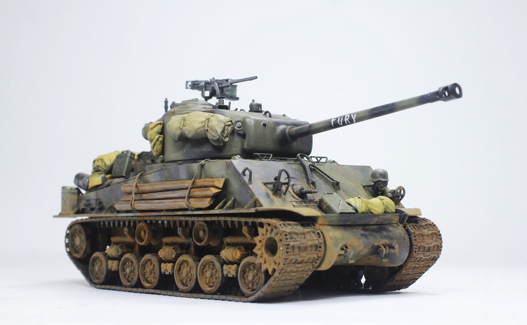 プロビルドモデル イージーエイト M4A3E8 シャーマン戦車 WW2 1