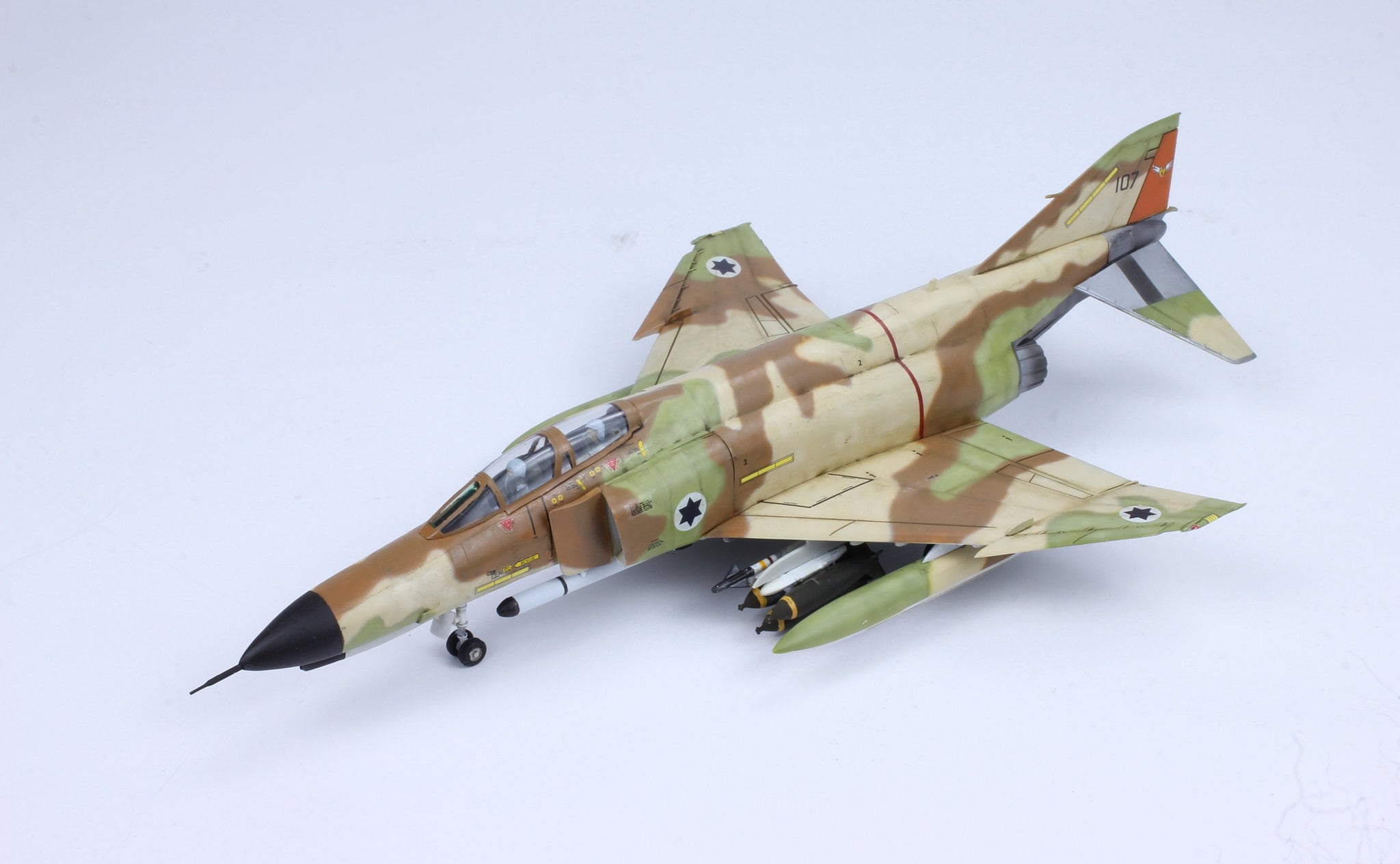 IDF F-4E ファントム、イスラエル空軍 1:72 (プロの技術で