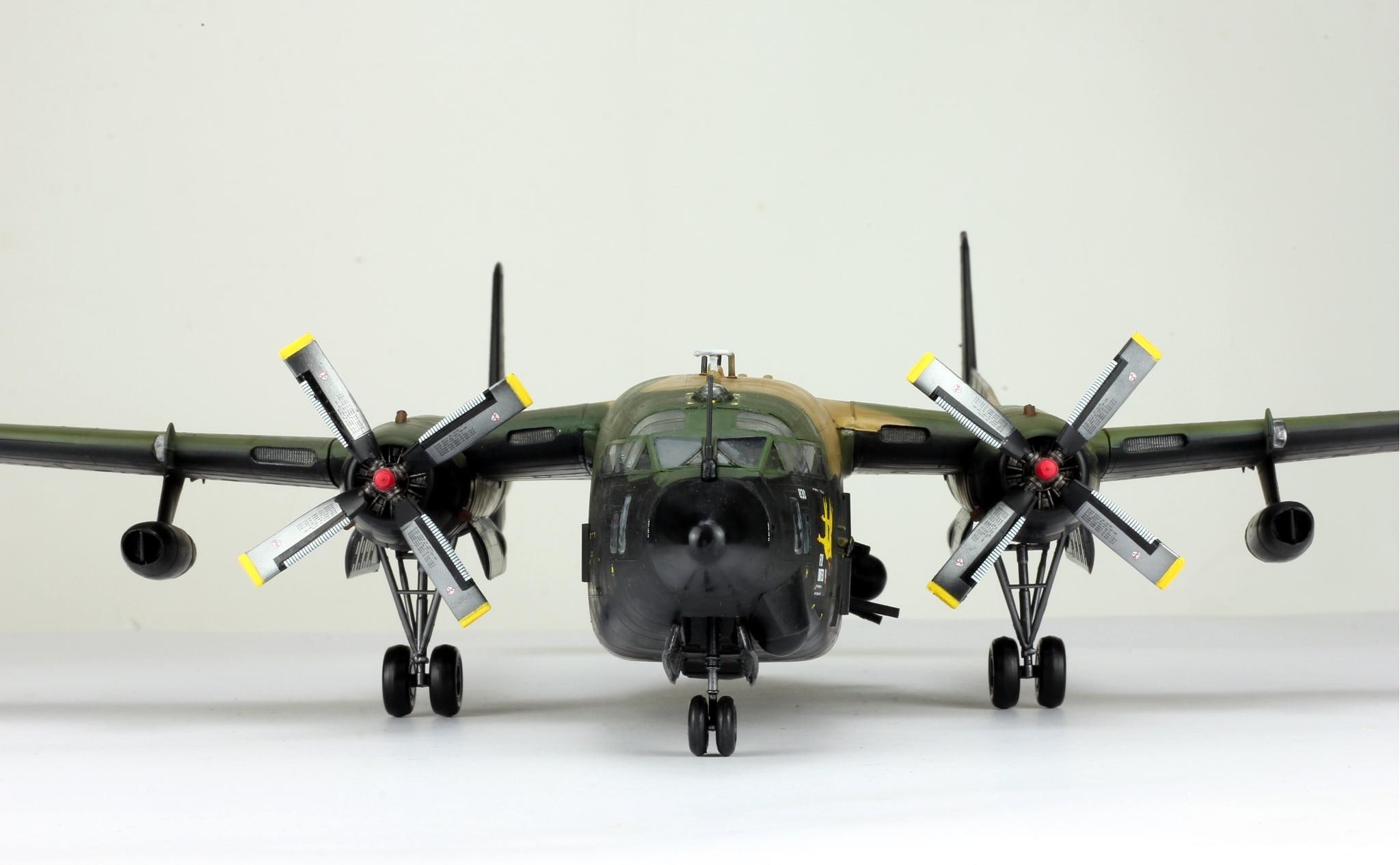 ベトナム戦争時代の米空軍AC-119Kスティンガーガンシップ 1/72スケール