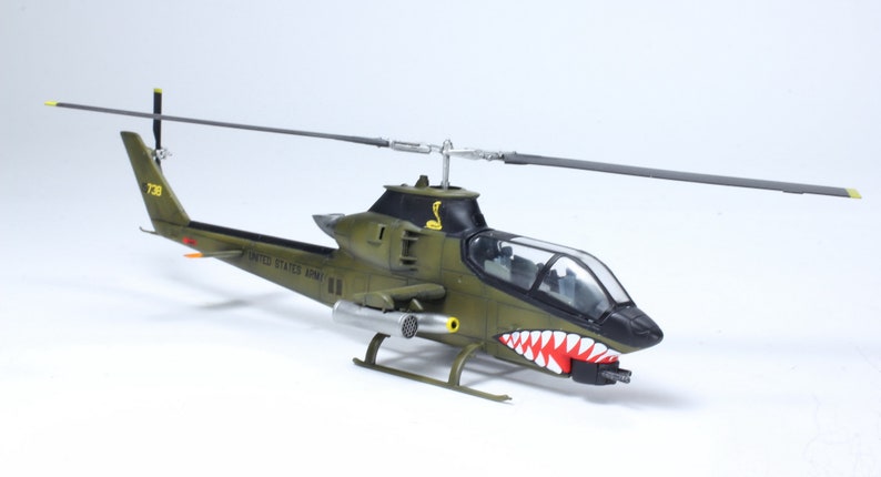 Hasegawa maquette hélicoptère 00535 Bell AH-1S Cobra Chopper U.S. Army