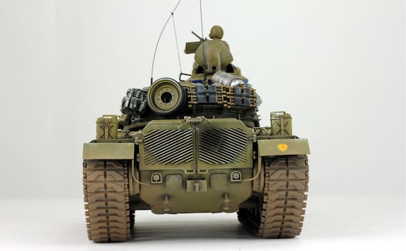 ProBuilt モデル 1:35 米海兵隊 M48A3 パットン / 砲手付き ベトナム
