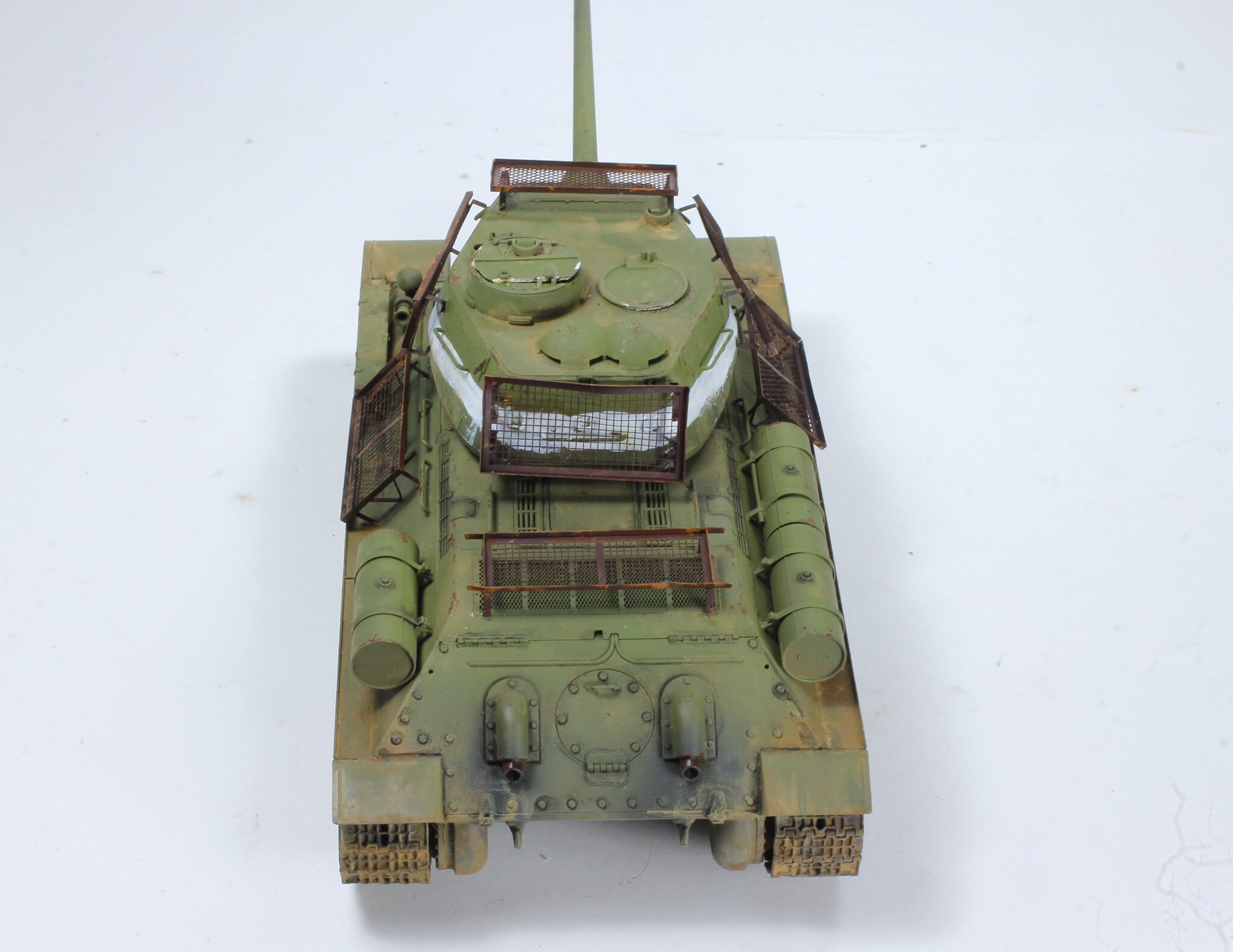 1/35 ソビエト軍　中戦車　T-34-85 1945 Berlin 1/35 ソビエト軍 中戦車 T-34-85 1945 Berlin Pre-Order) T-34/85