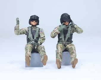 Painted figures Set 02 Modern US Helicopter Pilots for UH-60 BlackHawk & MH-6 Little Bird 1:35 (Built and painted by Professional skills)