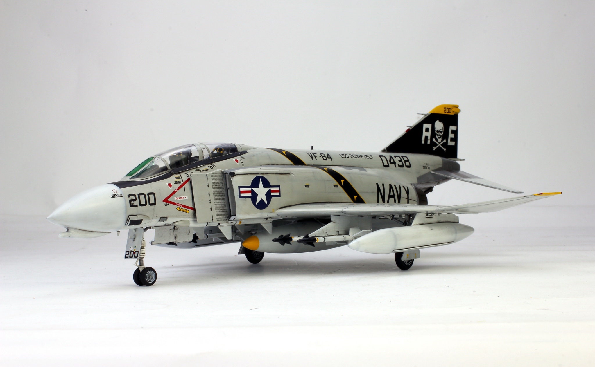 Handmade US Navy F-4J Phantom VF-84 Jolly Rogers 1:48 Model - Etsy