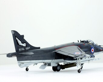 イギリス海軍シーハリアー FRS.1 1:48 プロビルドモデルを予約注文