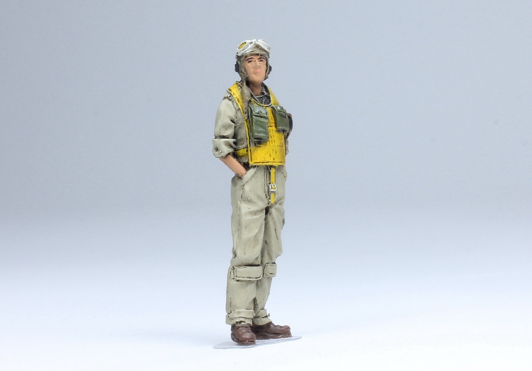 塗装済みフィギュア アメリカ海軍パイロット WWII 1:48 (プロの技術で