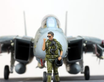 Propainted 1:48 Scale US Navy Pilot Figures - Hand Painted Resin