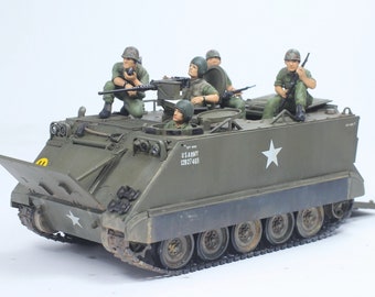 US M113A1 APC /w 05 crews (interior detail) Vietnam war 1:35 (Built and painted by Professional skills)