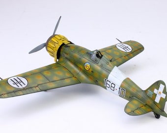 Modello di aereo Macchi Mc.200 WW2 fatto a mano in scala 1:48