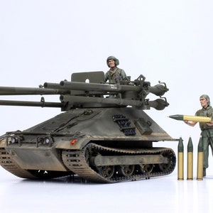 Pro Built USMC M-50A1 Ontos /w 02 crews Vietnam war 1:35 (Built and painted by Professional skills)