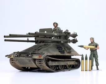 Pro Built USMC M-50A1 Ontos /w 02 crews Vietnam war 1:35 (Built and painted by Professional skills)