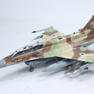 Handmade Israeli Air Force F-16D Brakeet Fighting Falcon Model (1:48 Scale)