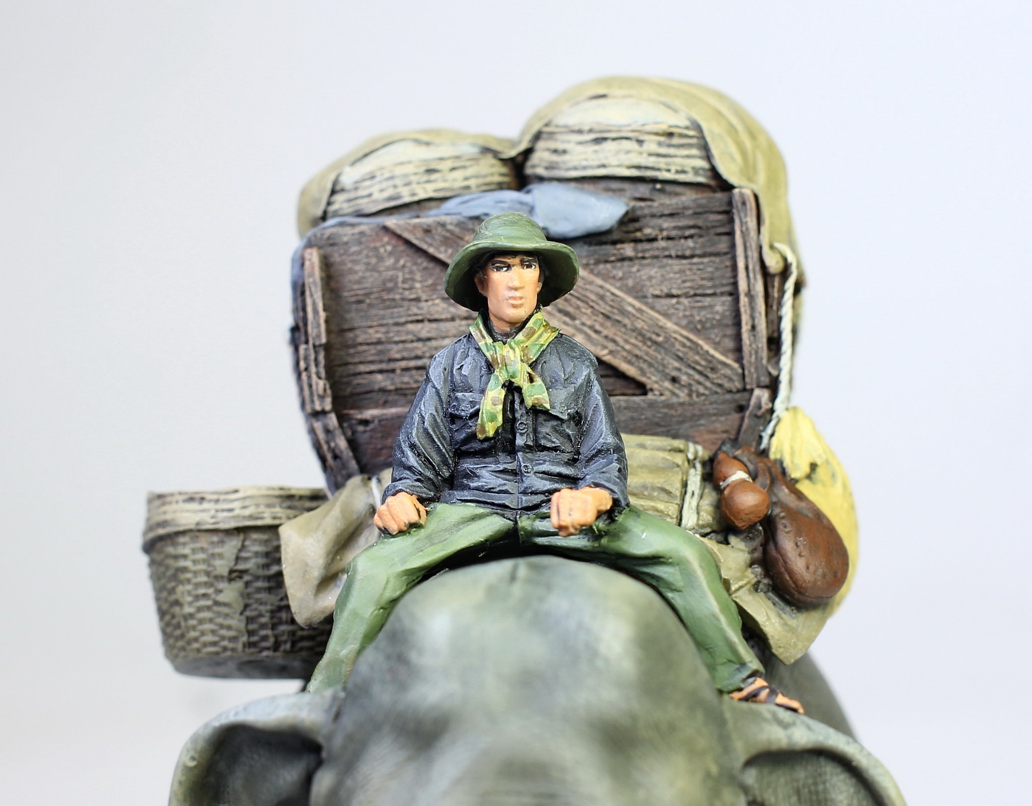 Kaiyodo Art Pla Art Pla Tourist And African Elephant Set 1/35 Scale Un