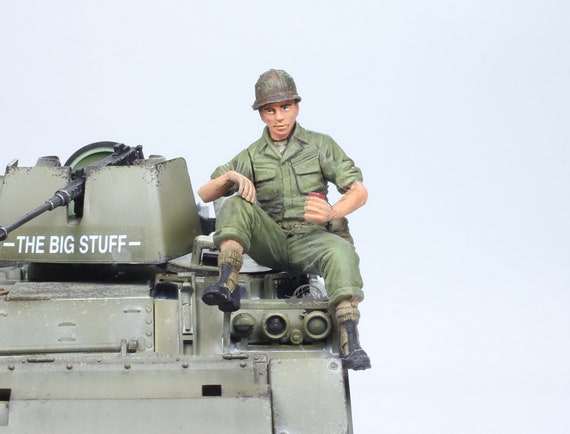 塗装済みフィギュア：アメリカ軍戦車兵と民間人女性（5体）ベトナム