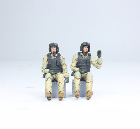 塗装済みフィギュアセット 02 現用米軍ヘリコプターパイロット UH-60
