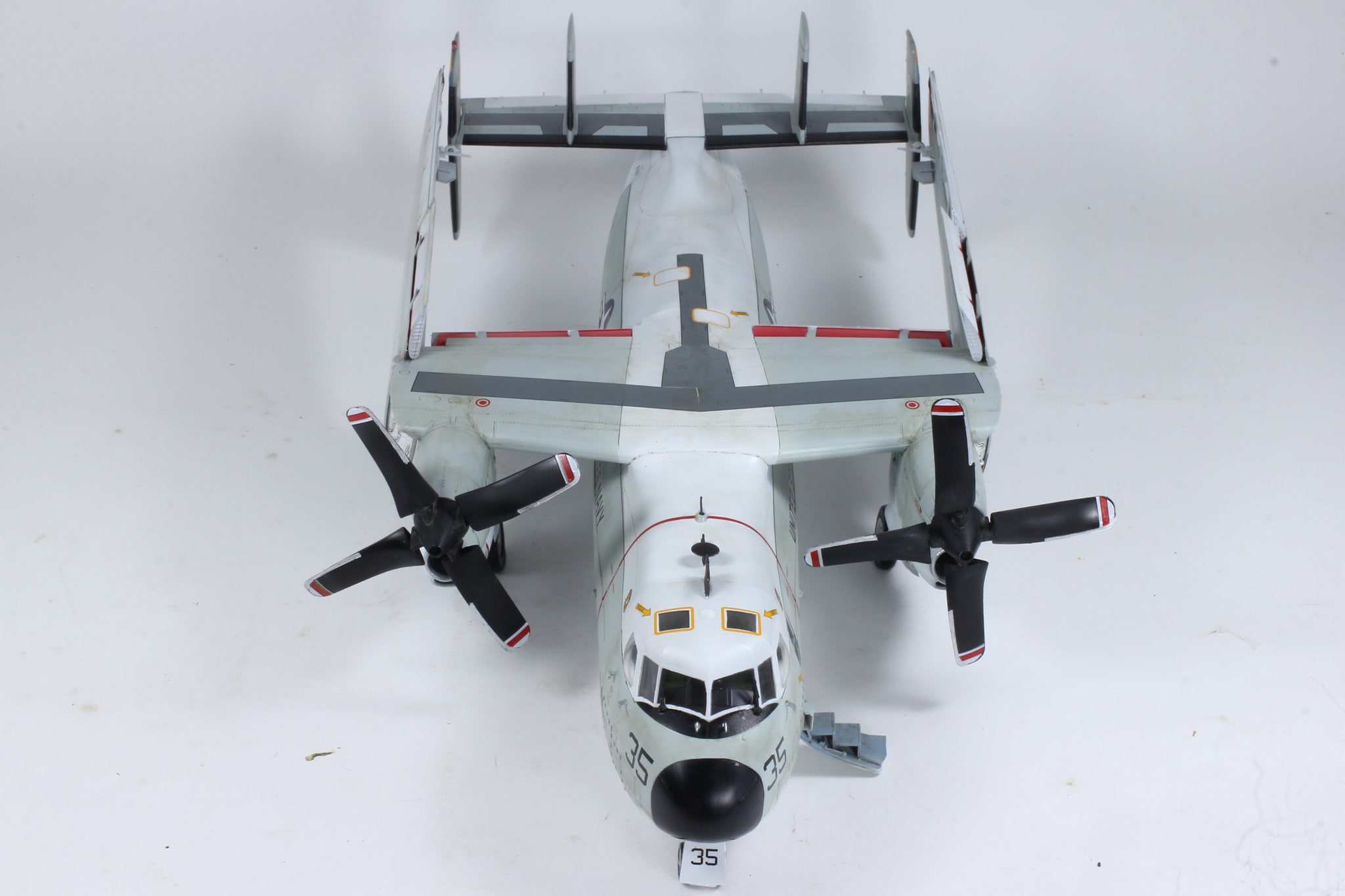 アメリカ海軍 C-2A グレイハウンド 1:48 プロ製作モデル (プロの