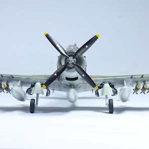 USAF A-1J Skyraider Vietnam war 1:72 Pro Built Model Built and painted by Professional skills image 5