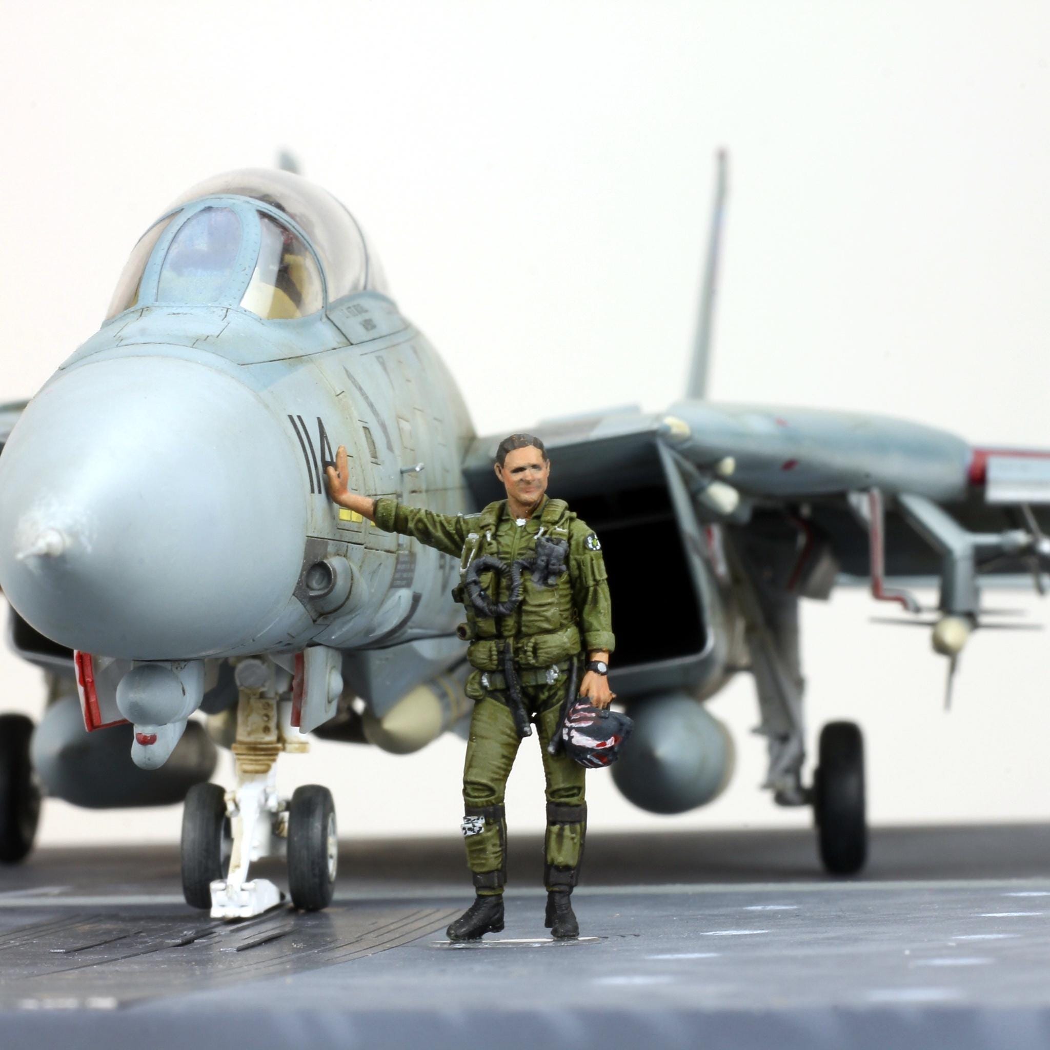 Propainted 1:48 US Navy Pilot (no Aircraft) - Etsy