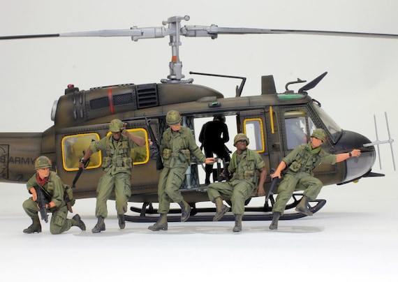 UH-1 ヘリコプター 1/35スケール 模型 ベトナム戦争 塗装済みフィギュア アメリカ兵 UH-1 ヒューイ ジャンパー（5体